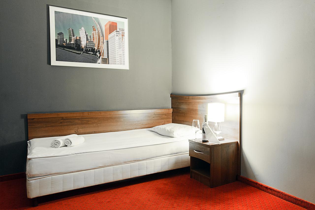 M Hotel Łódź Extérieur photo